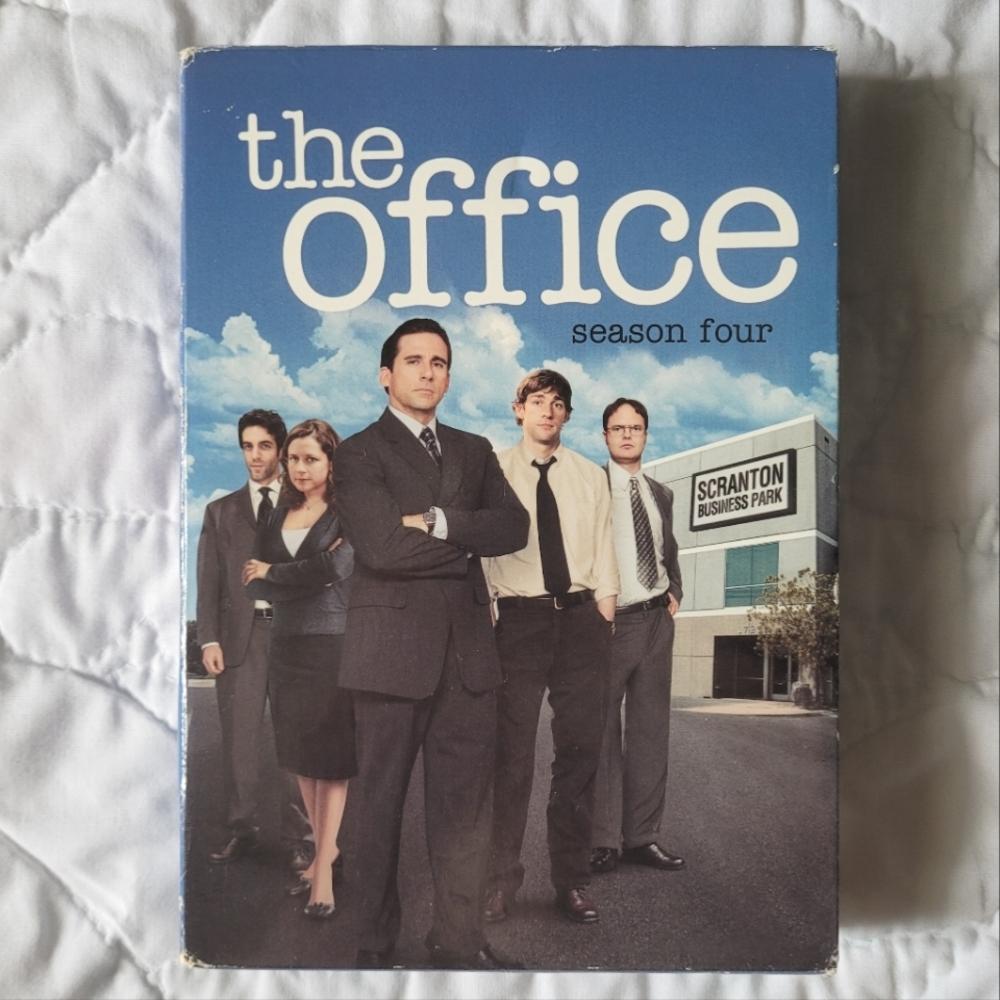 10/$20 ❄️ The Office